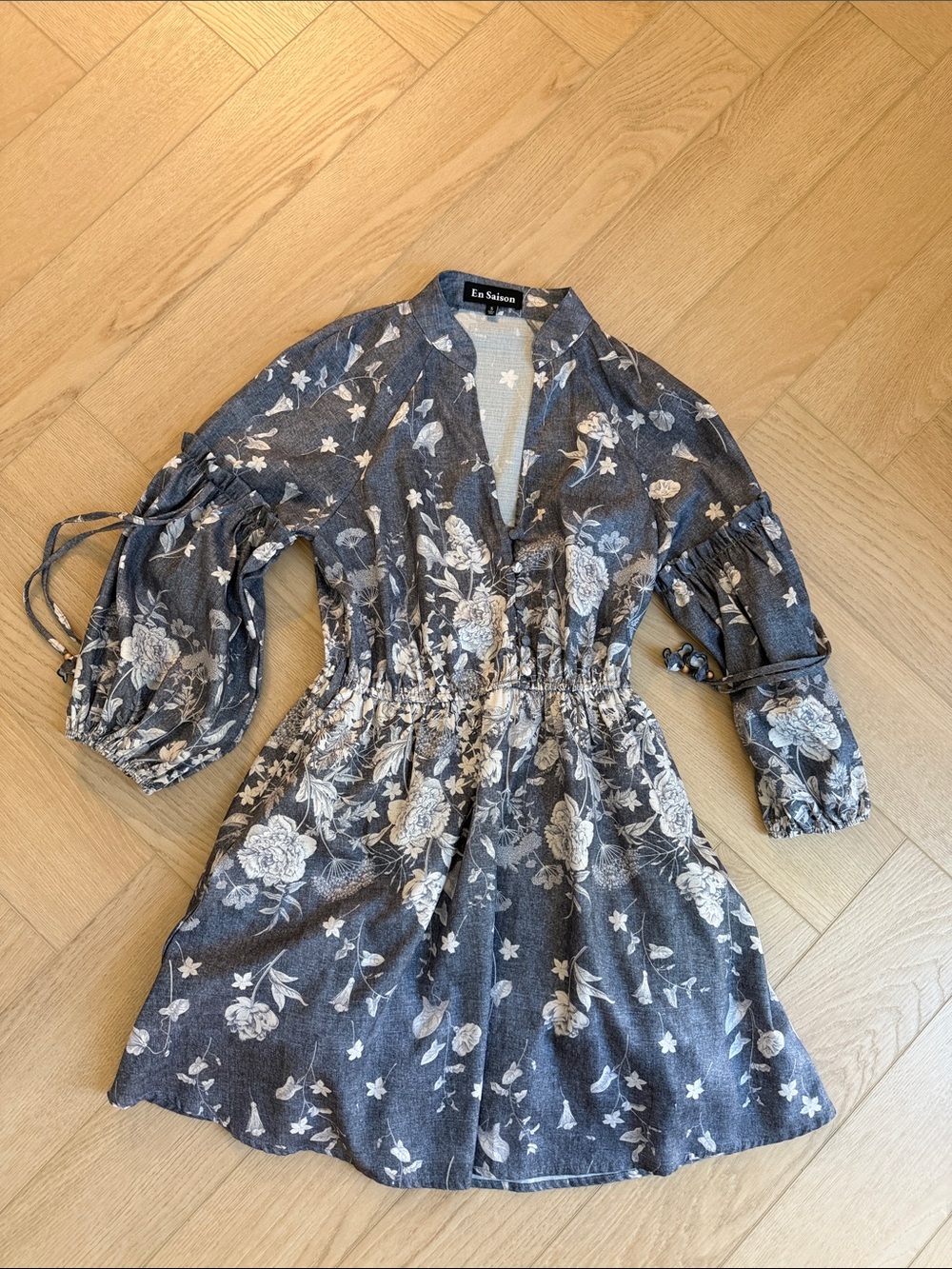 En Saison  grey Floral Smocked Waist V-Neck Dress